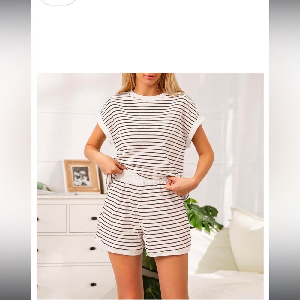 Casual 2 Piece Set - Picture 2 of 6